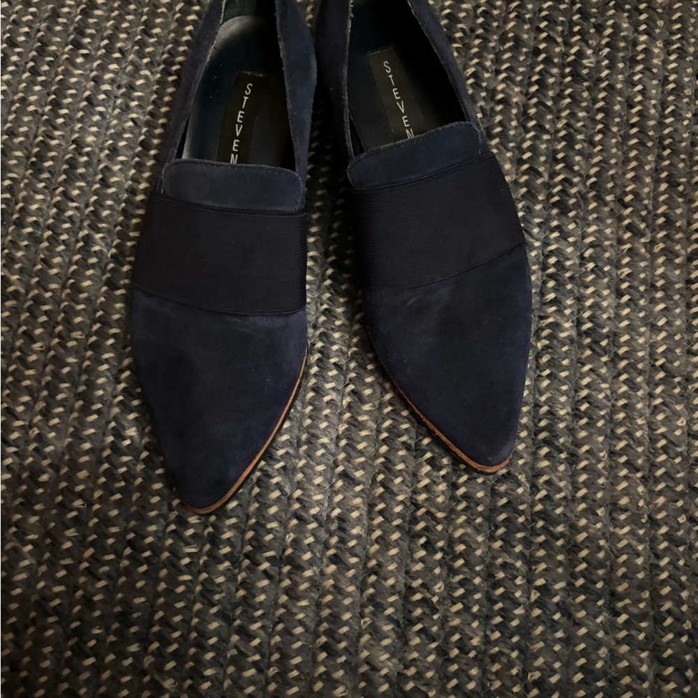 Womens size 6 Steve Madden Shoes